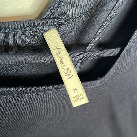 ACTIVE USA NAVY BLUE MEDIUM LOOSE FIT TSHIRT - Picture 4 of 6